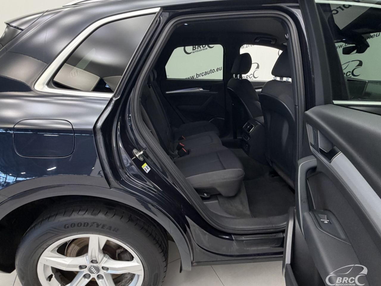 Audi Q5 | 9