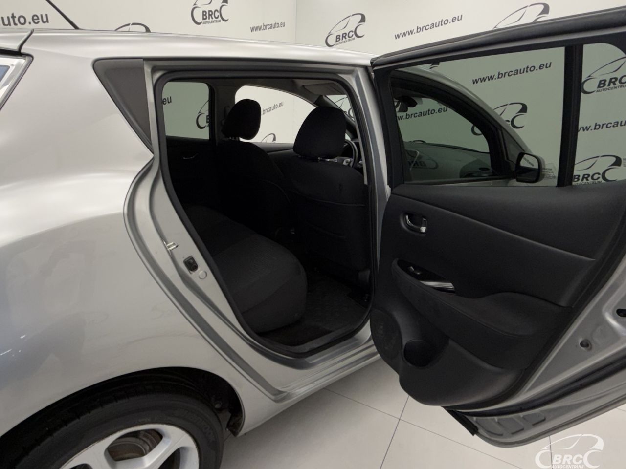 Nissan Leaf | 12