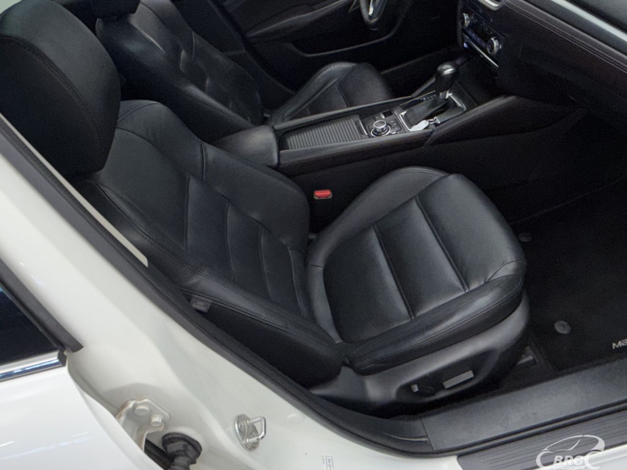 Mazda 6 | 4