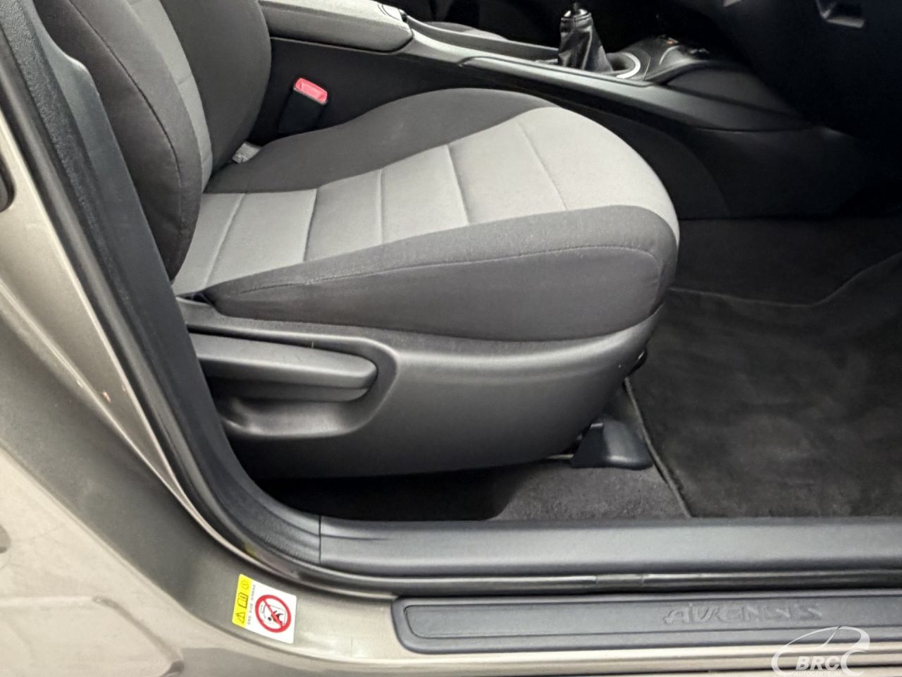 Toyota Avensis | 5