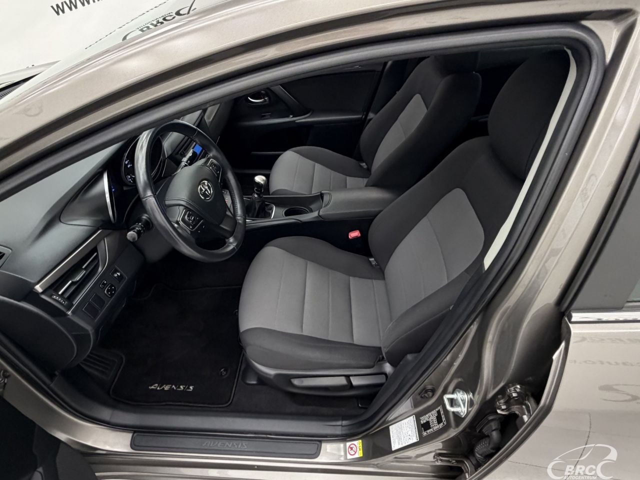 Toyota Avensis | 18