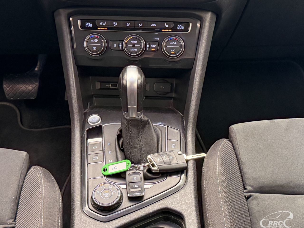 Volkswagen Tiguan | 15