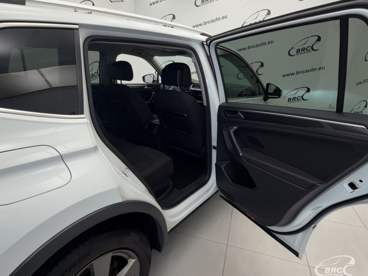 Volkswagen Tiguan | 10