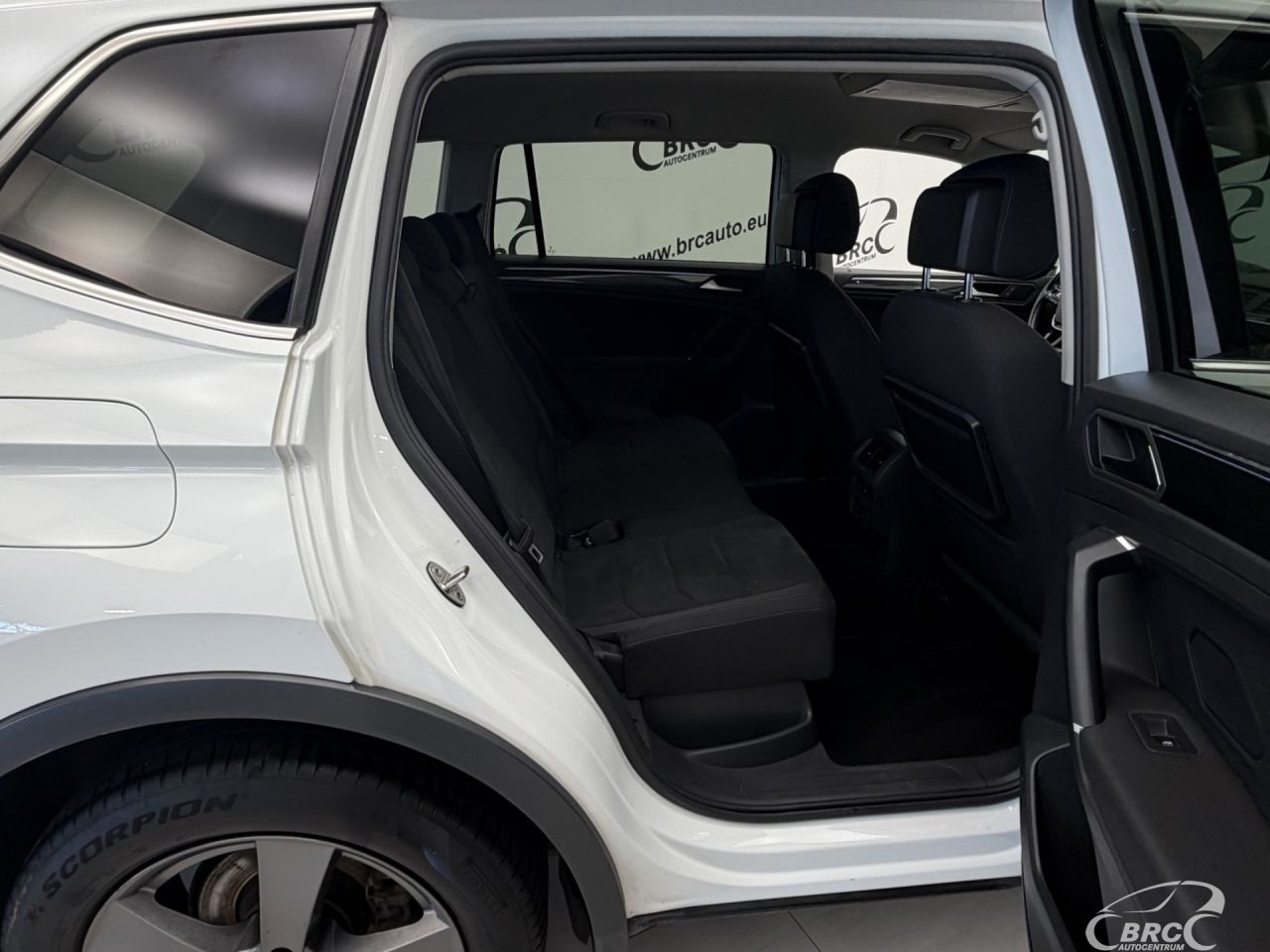 Volkswagen Tiguan | 8