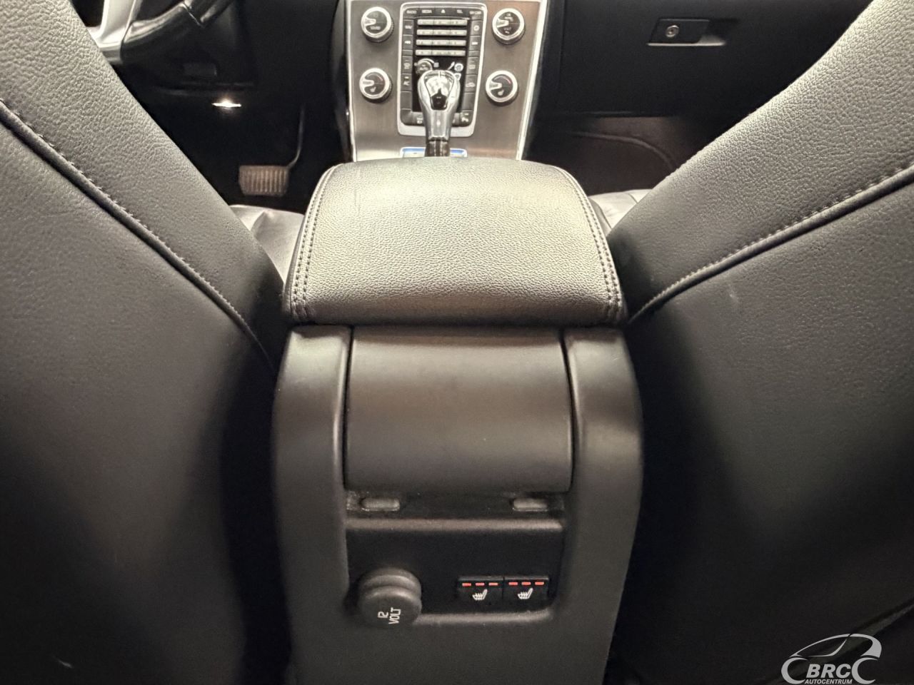 Volvo V60 | 12