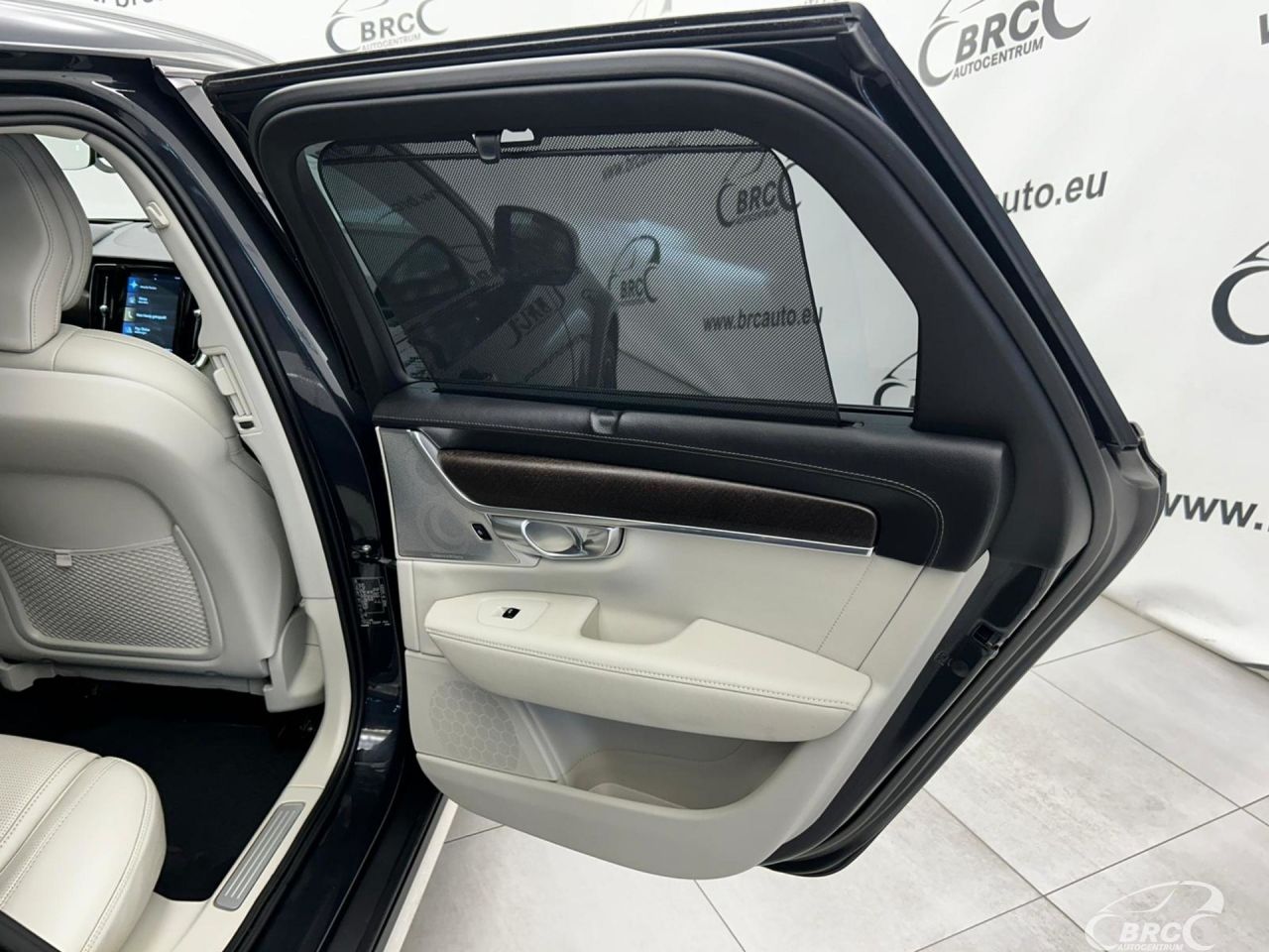 Volvo V90 | 12