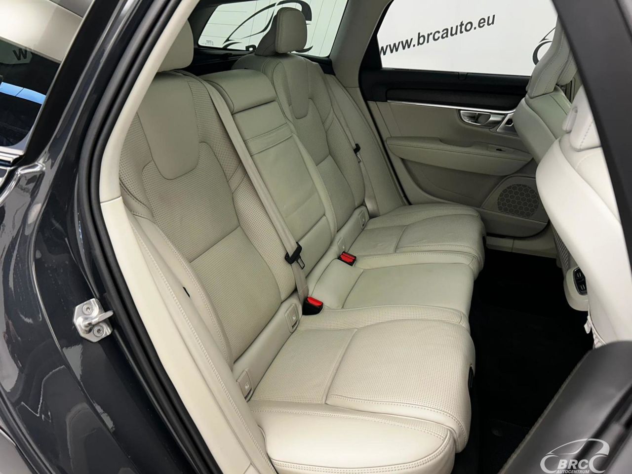 Volvo V90 | 10