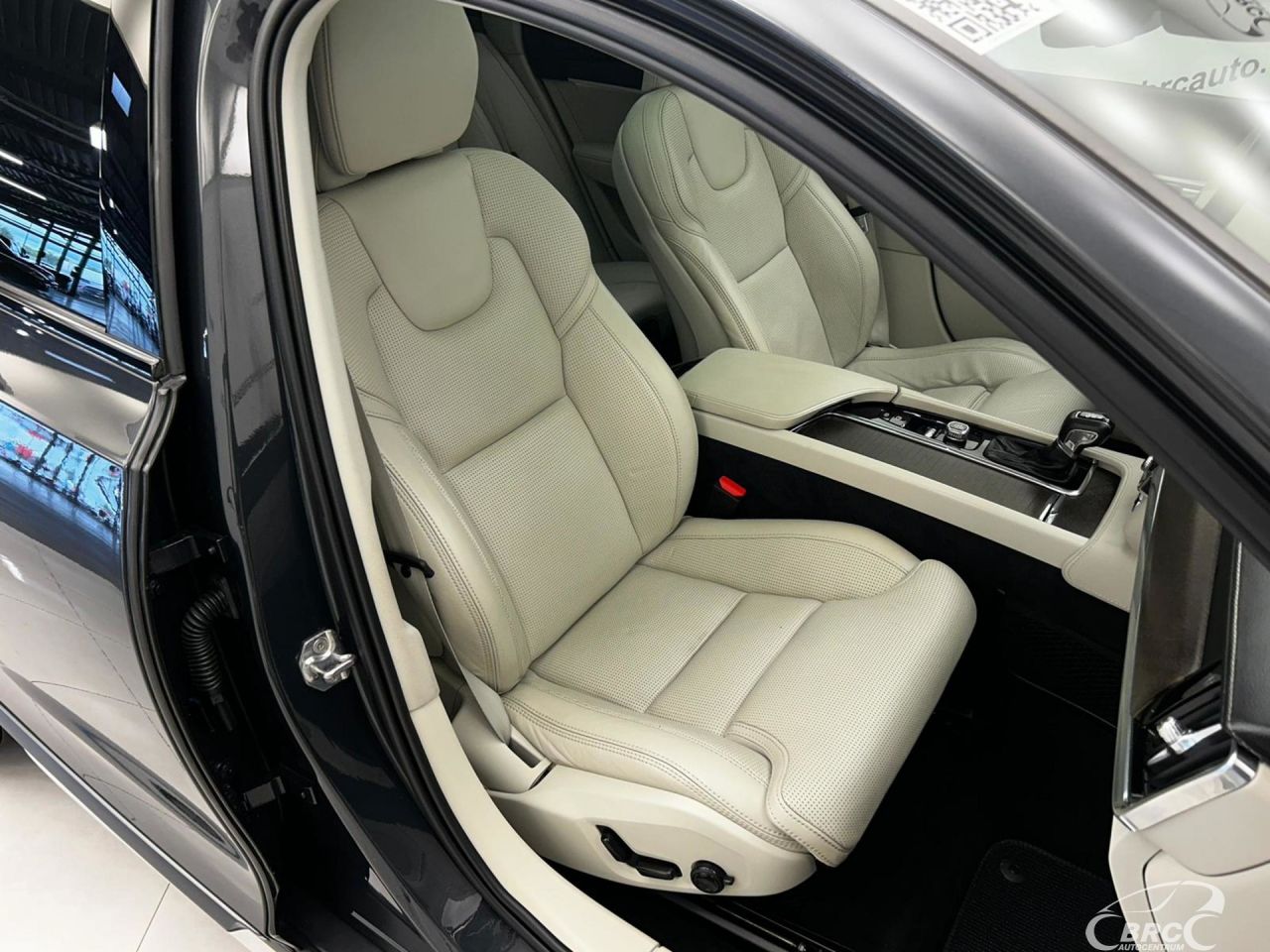 Volvo V90 | 8