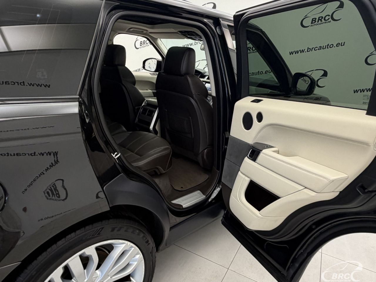 Land Rover Range Rover | 12