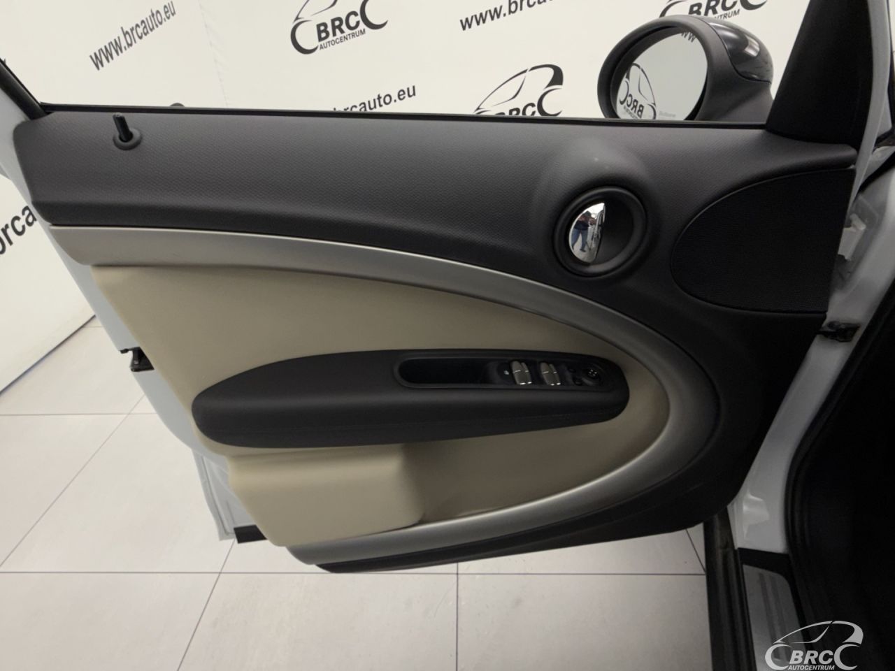 Mini Countryman | 16
