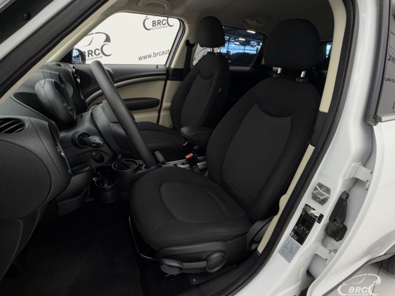 Mini Countryman | 19
