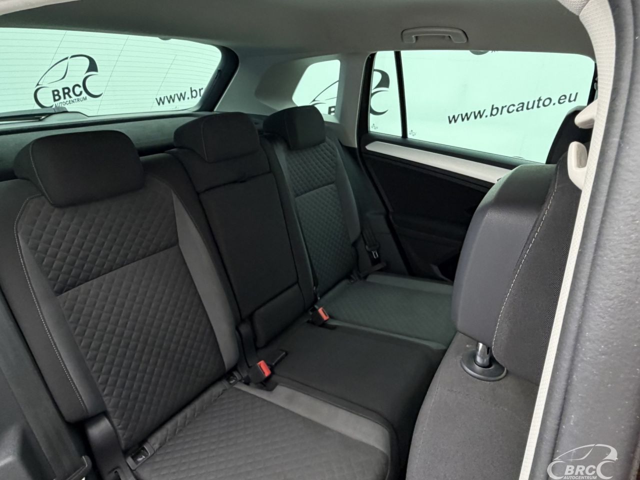 Volkswagen Tiguan | 10