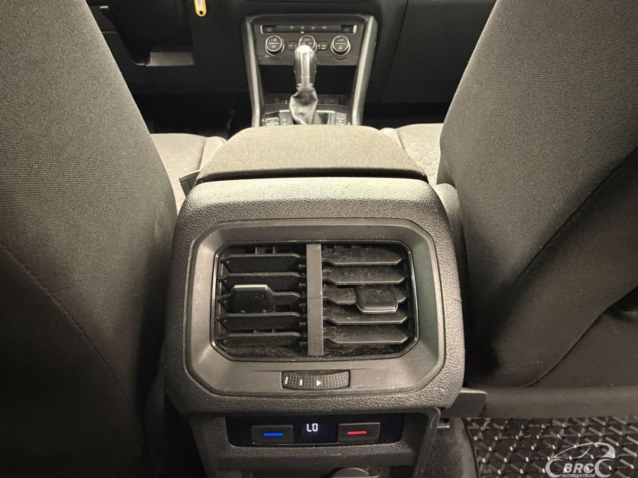 Volkswagen Tiguan | 12
