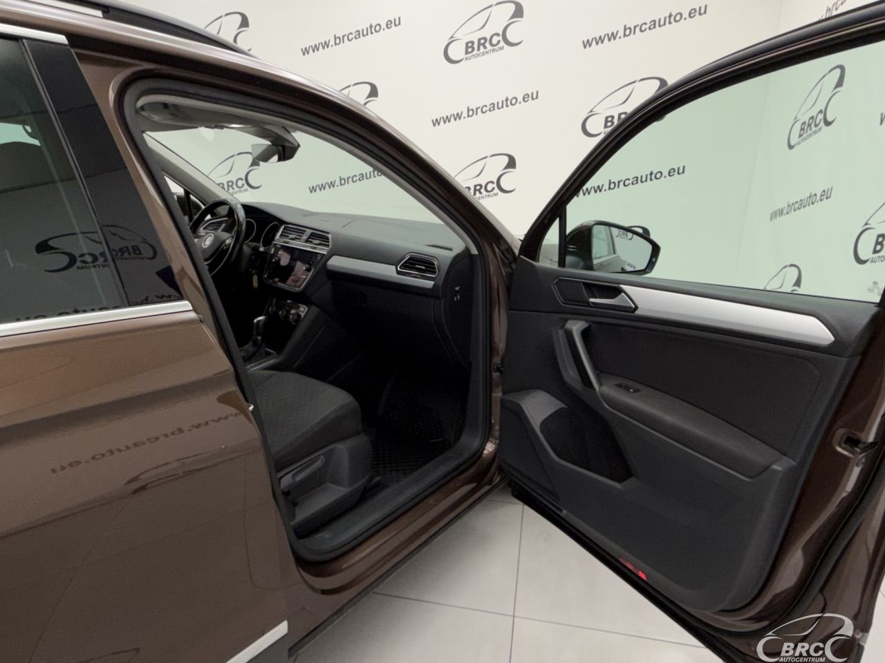 Volkswagen Tiguan | 7