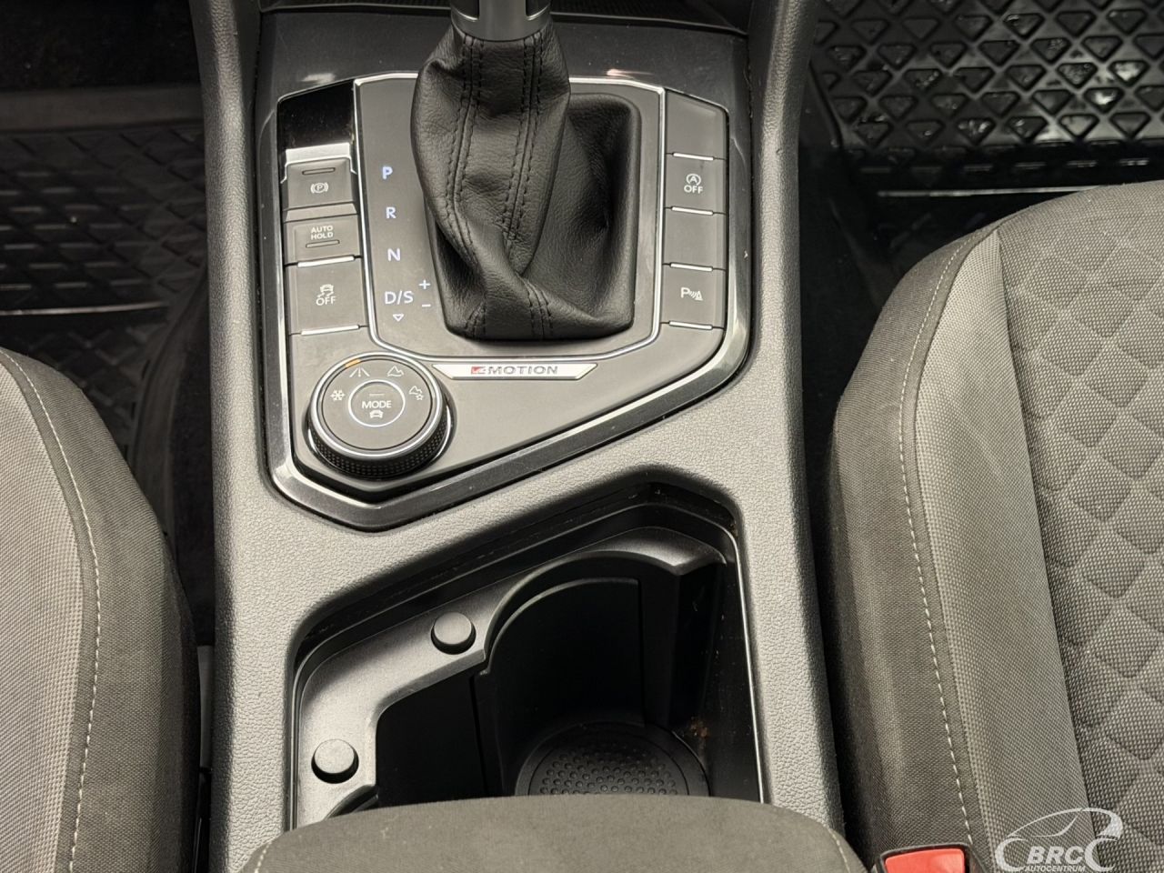 Volkswagen Tiguan | 17