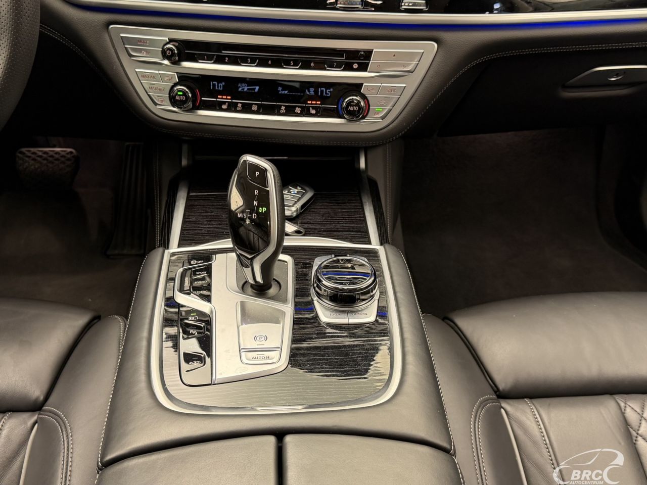 BMW 745 | 18