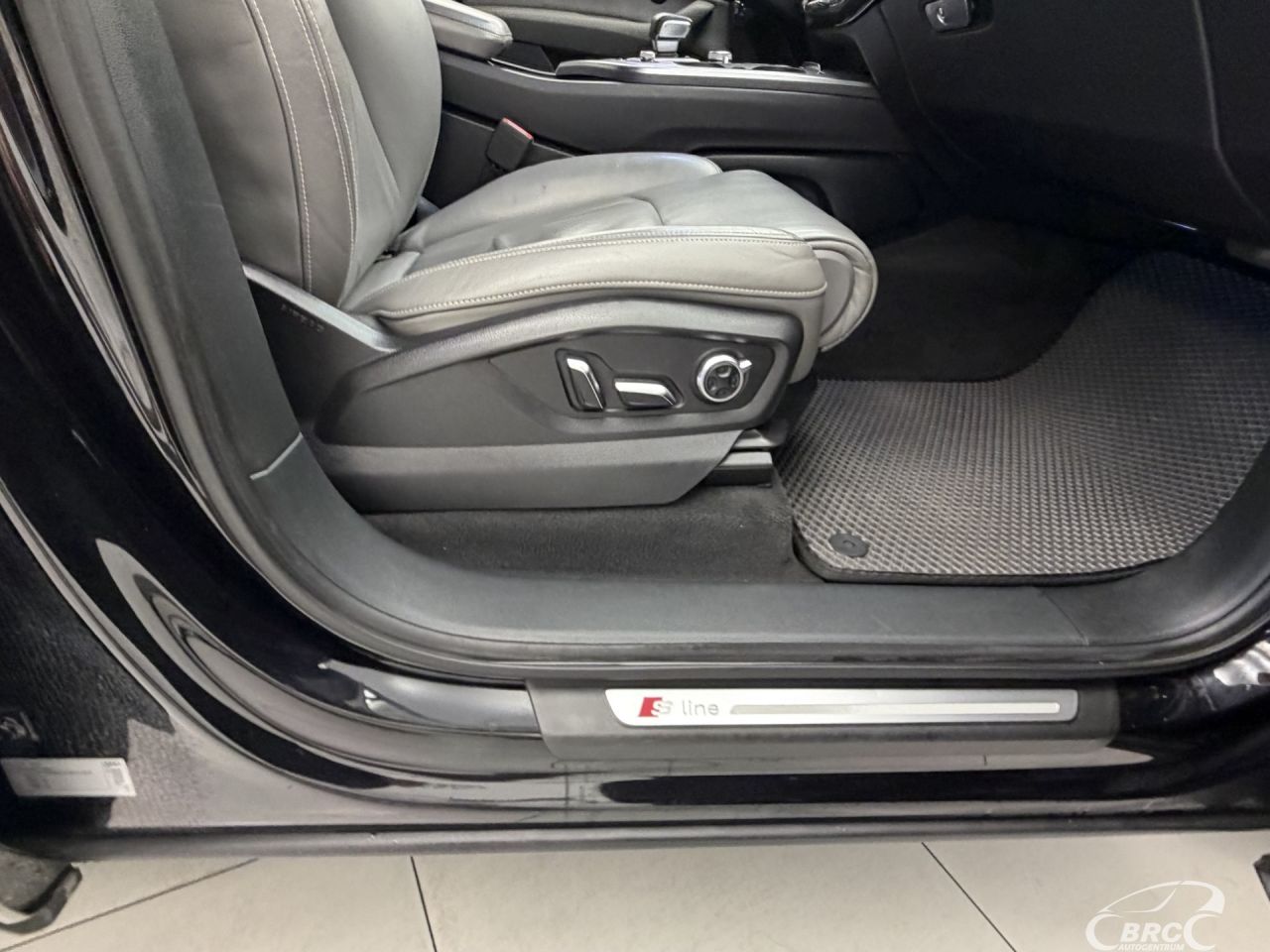 Audi Q7 | 5