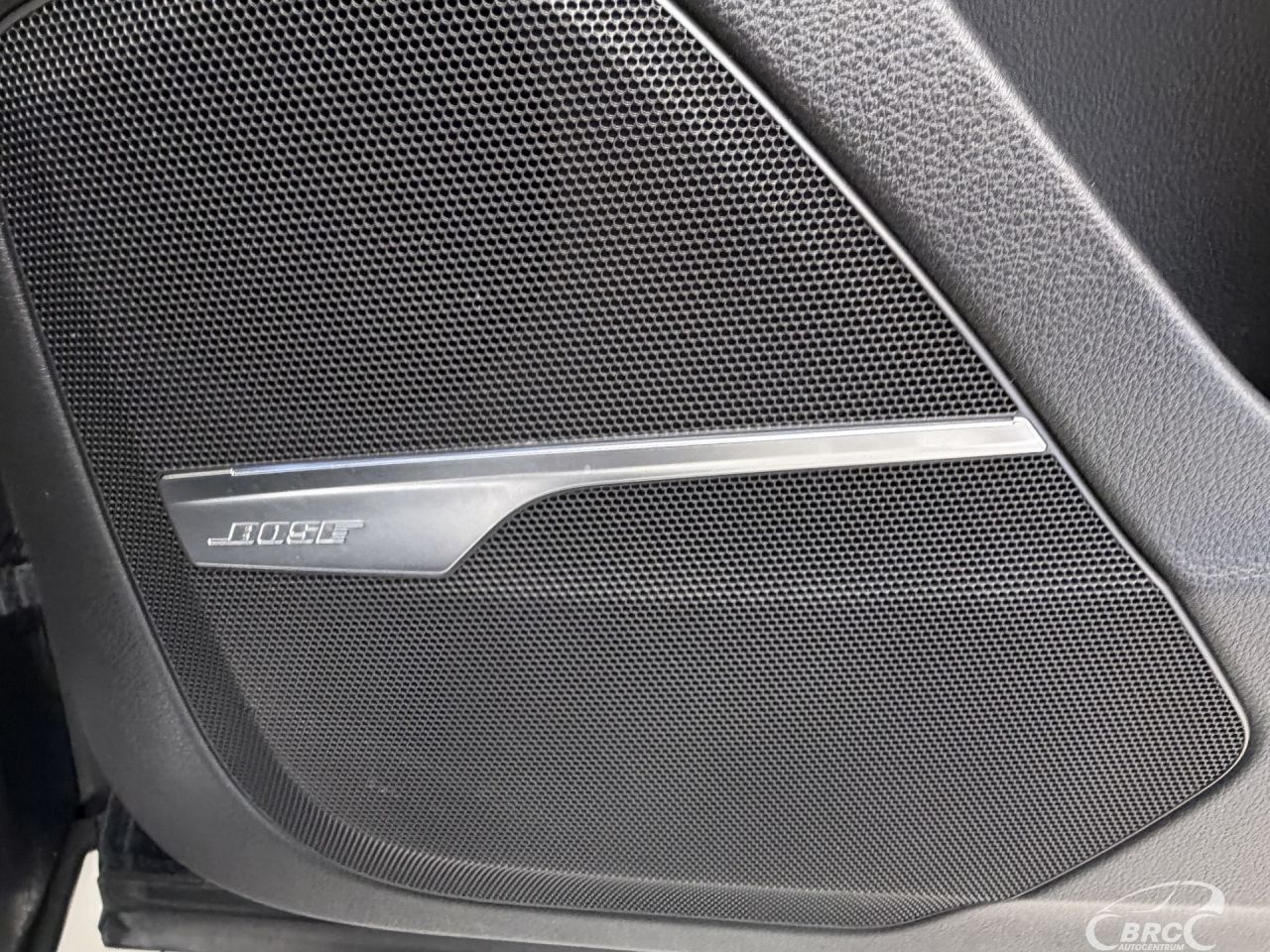 Audi Q7 | 9