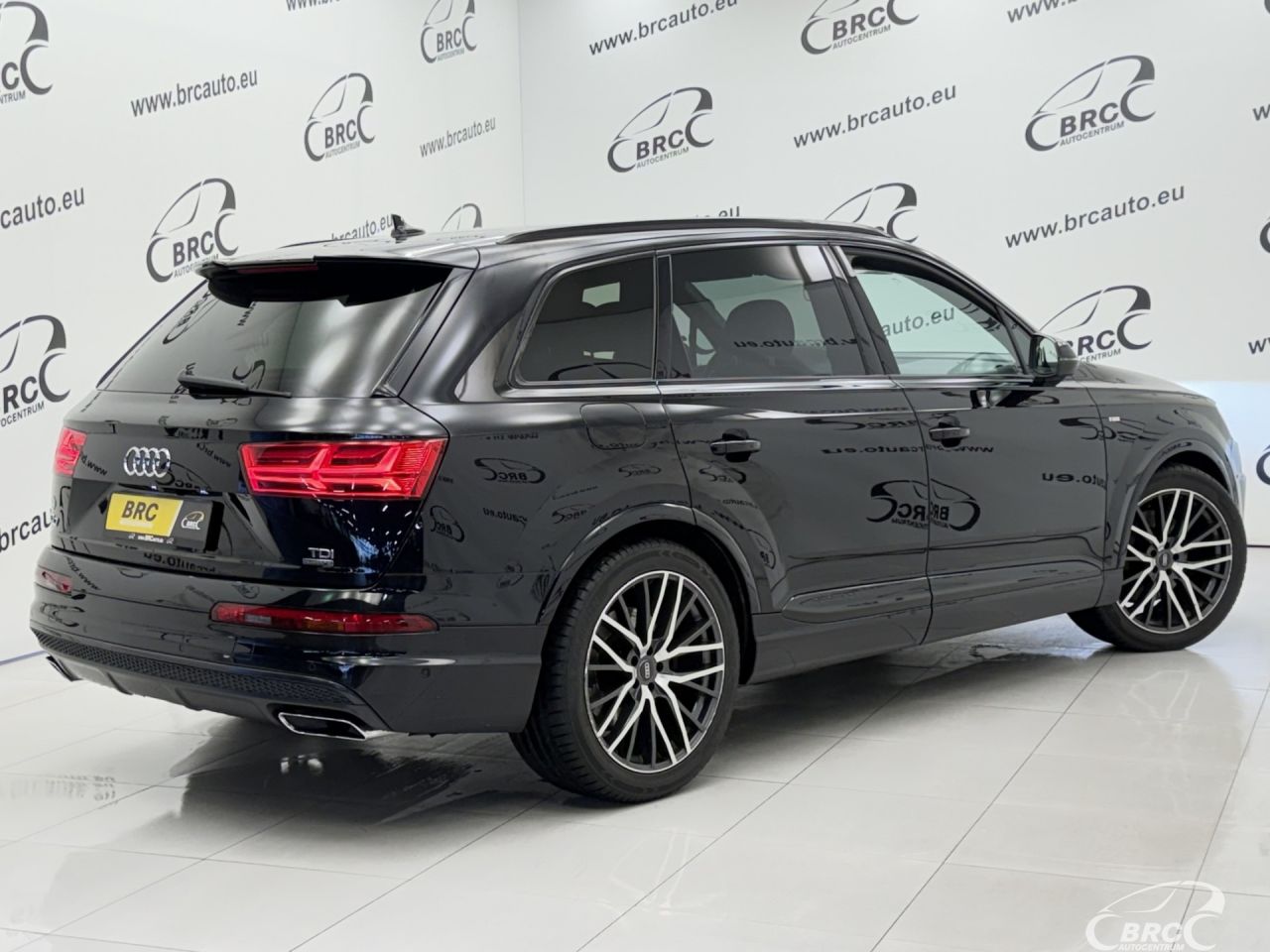 Audi Q7 | 1