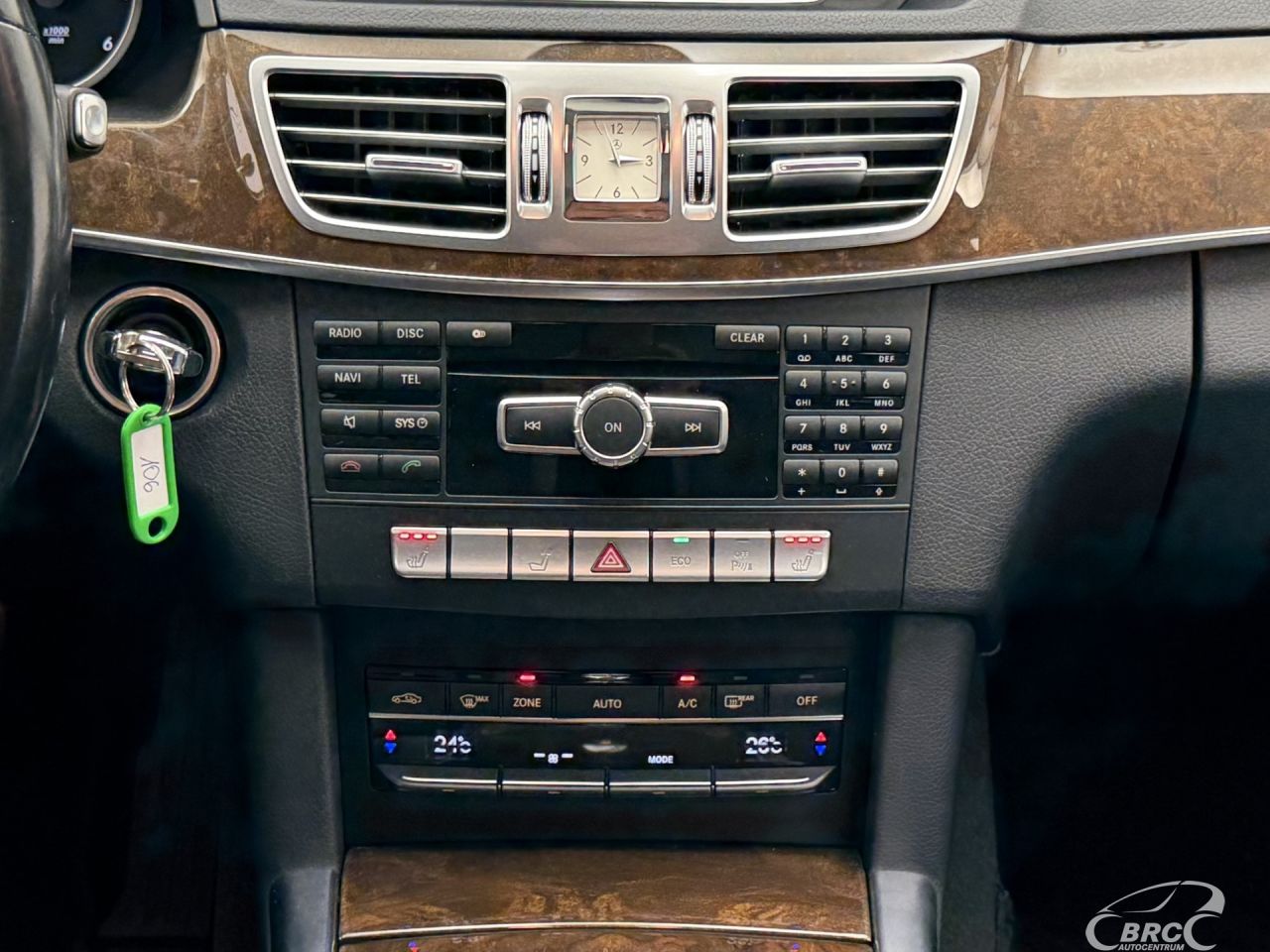 Mercedes-Benz E220 | 16