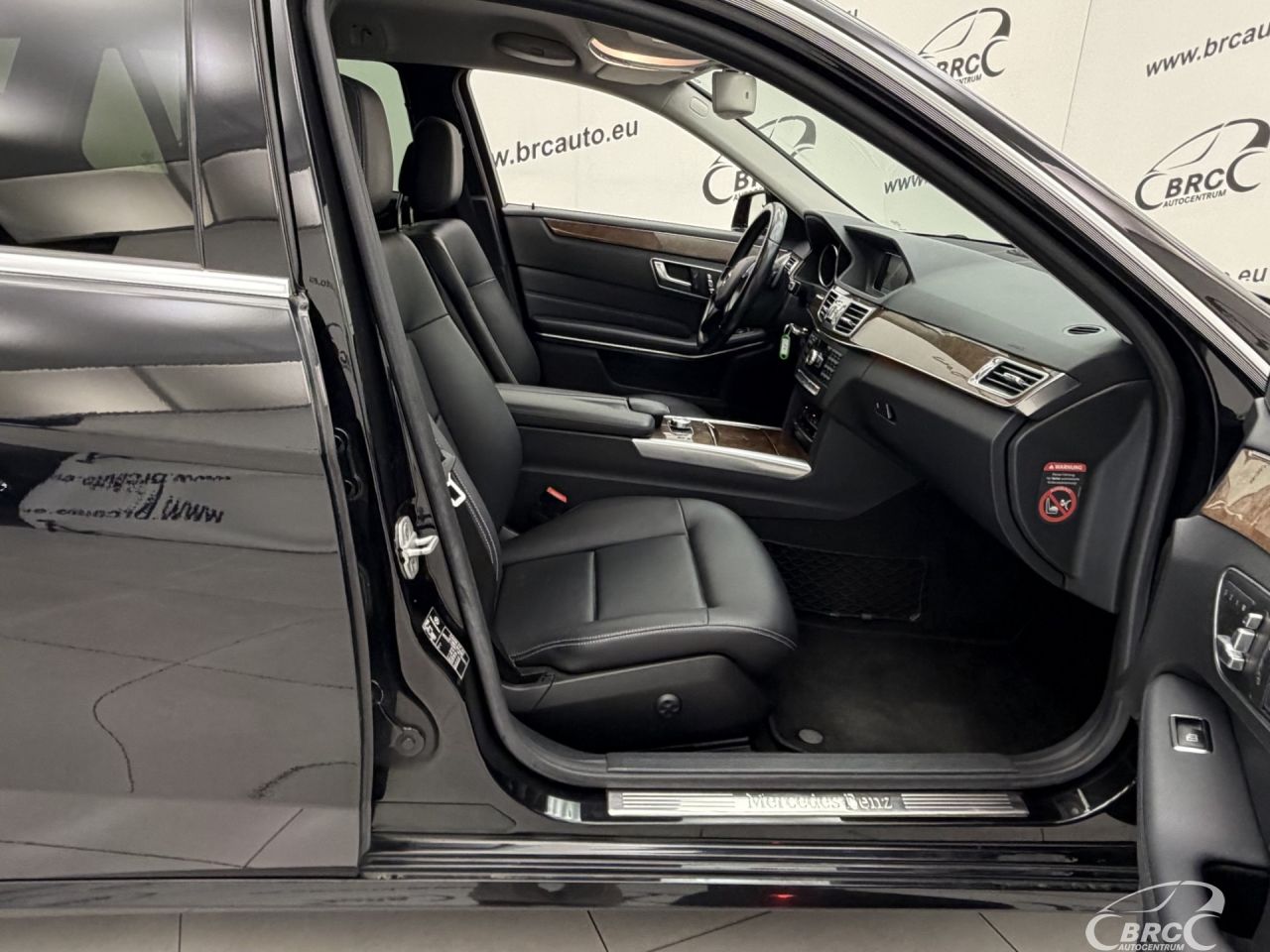 Mercedes-Benz E220 | 3