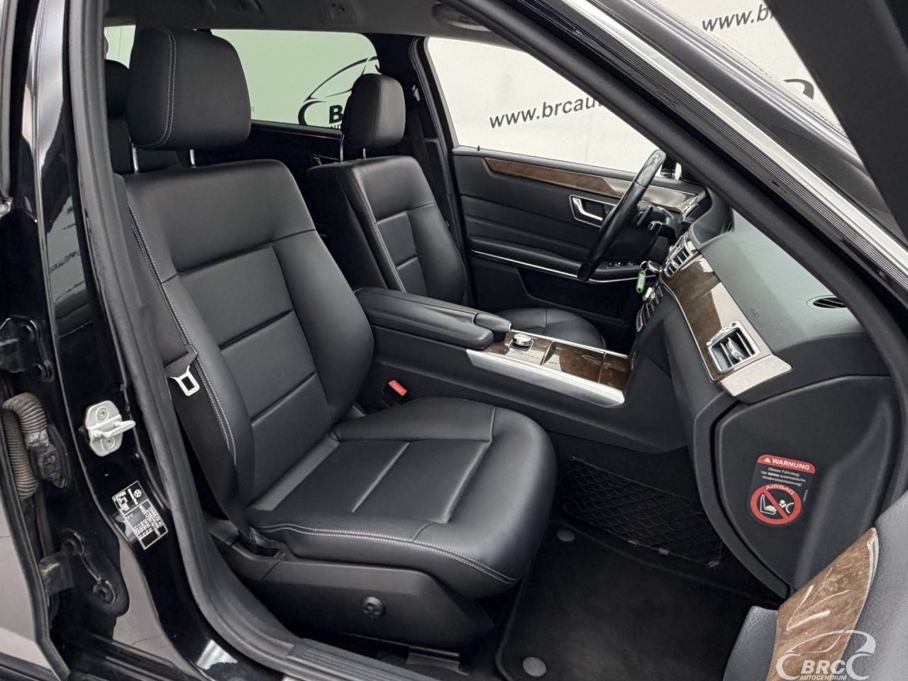 Mercedes-Benz E220 | 6