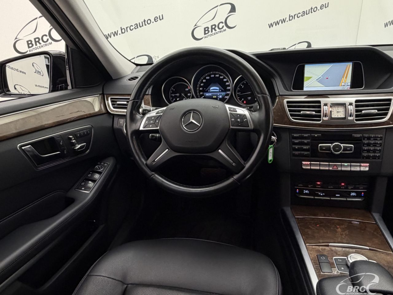 Mercedes-Benz E220 | 13