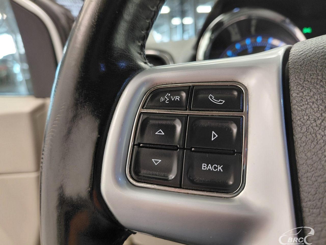 Chrysler Town & Country | 15