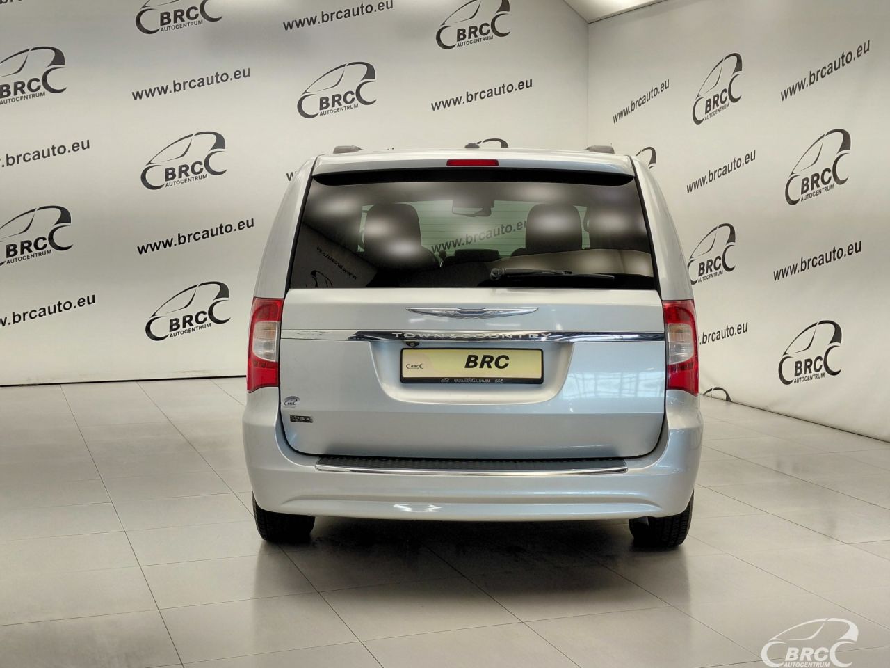 Chrysler Town & Country | 5