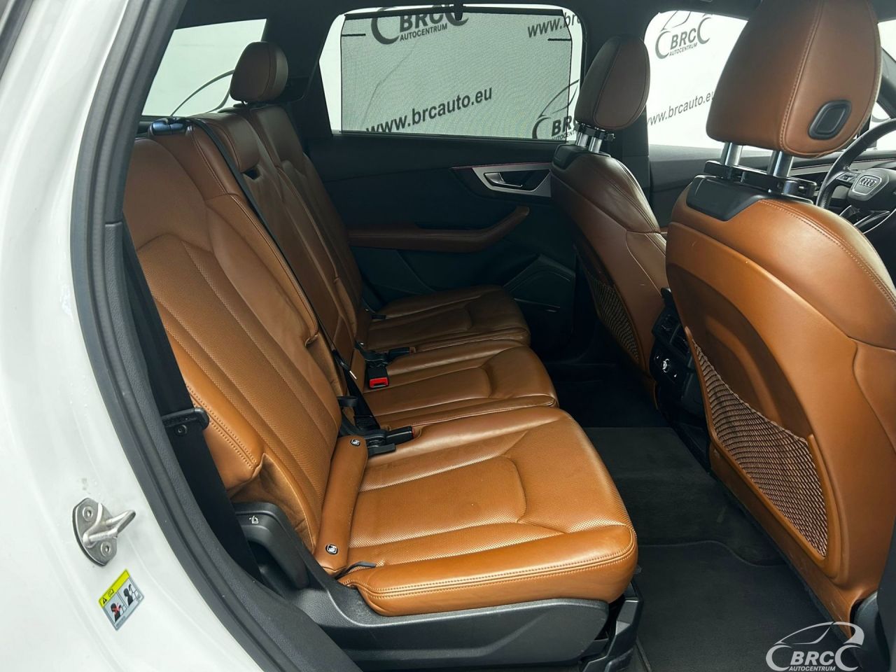 Audi Q7 | 7