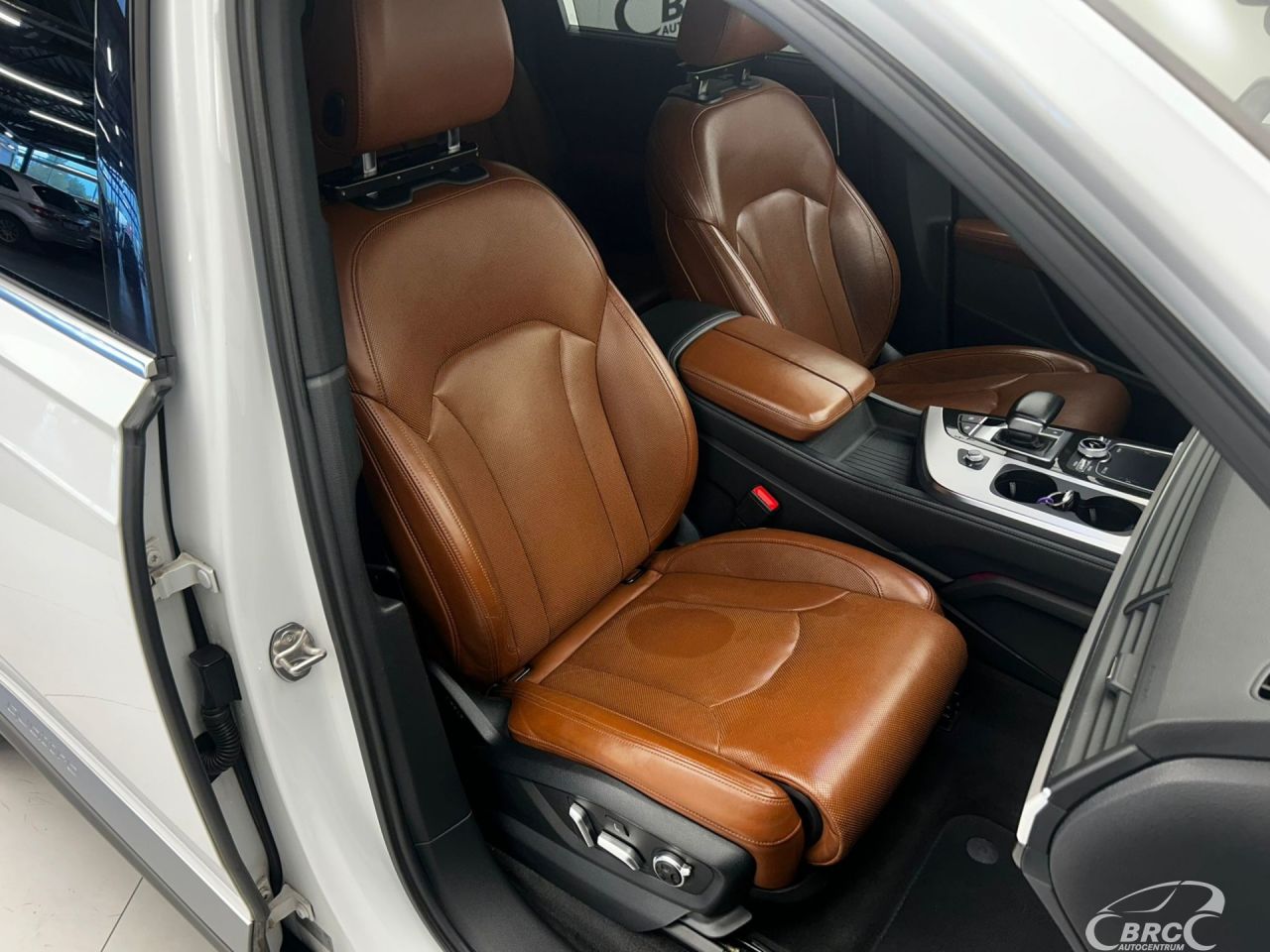 Audi Q7 | 4
