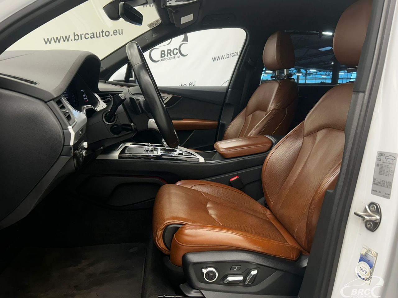 Audi Q7 | 3