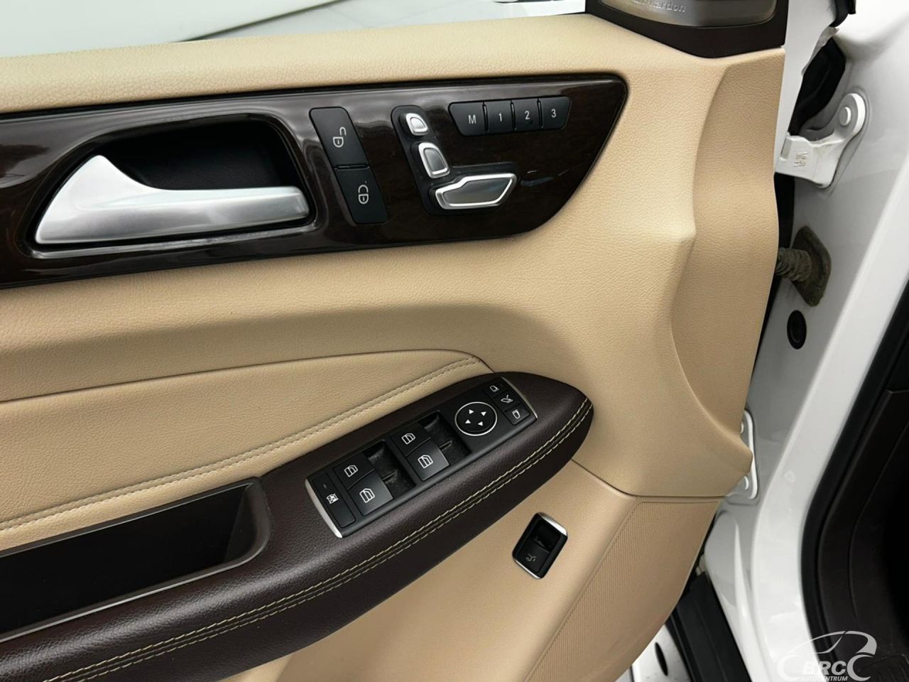 Mercedes-Benz GLS450 | 12