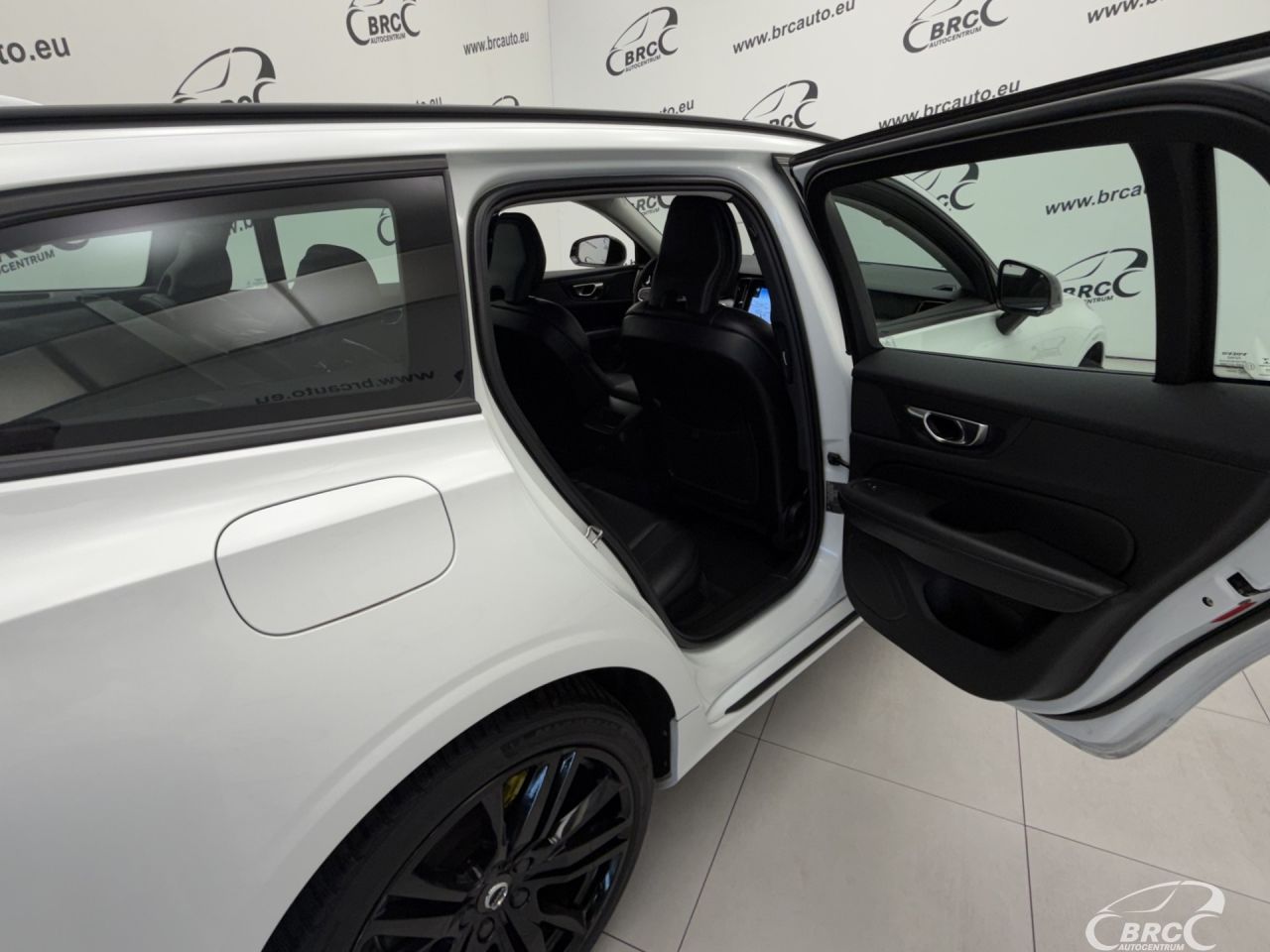 Volvo V60 | 12