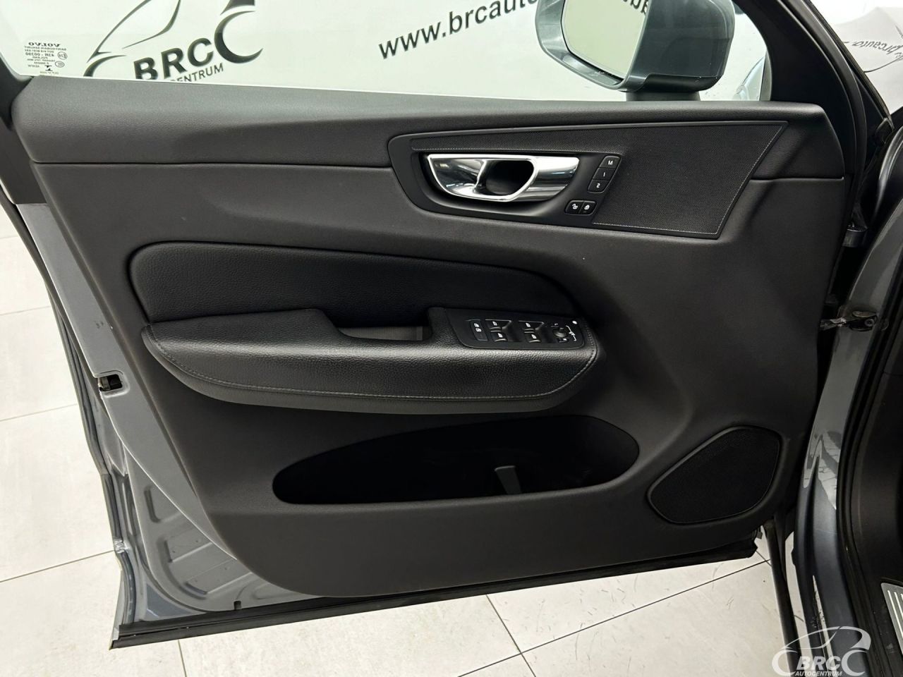 Volvo XC60 | 10