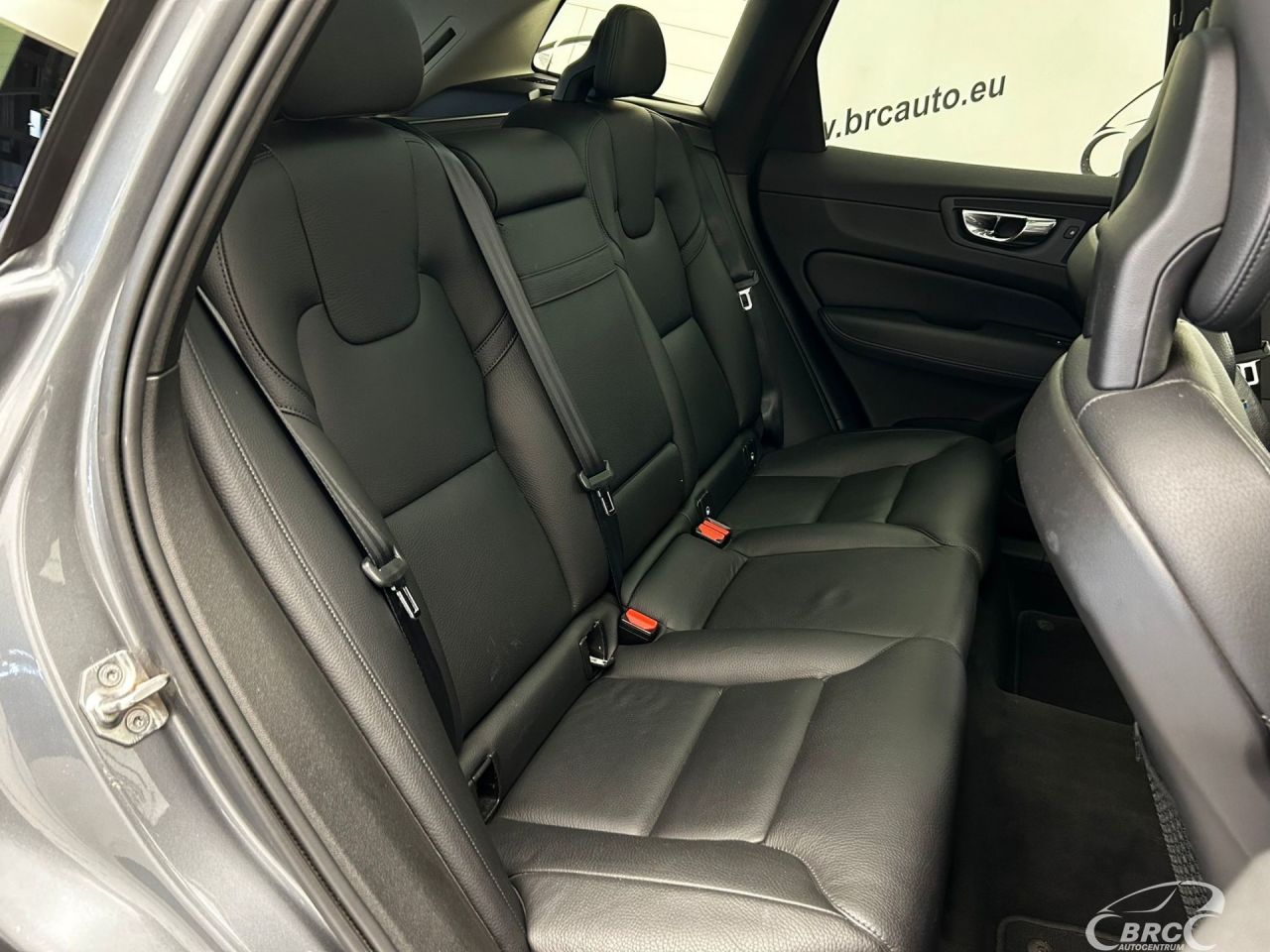 Volvo XC60 | 8