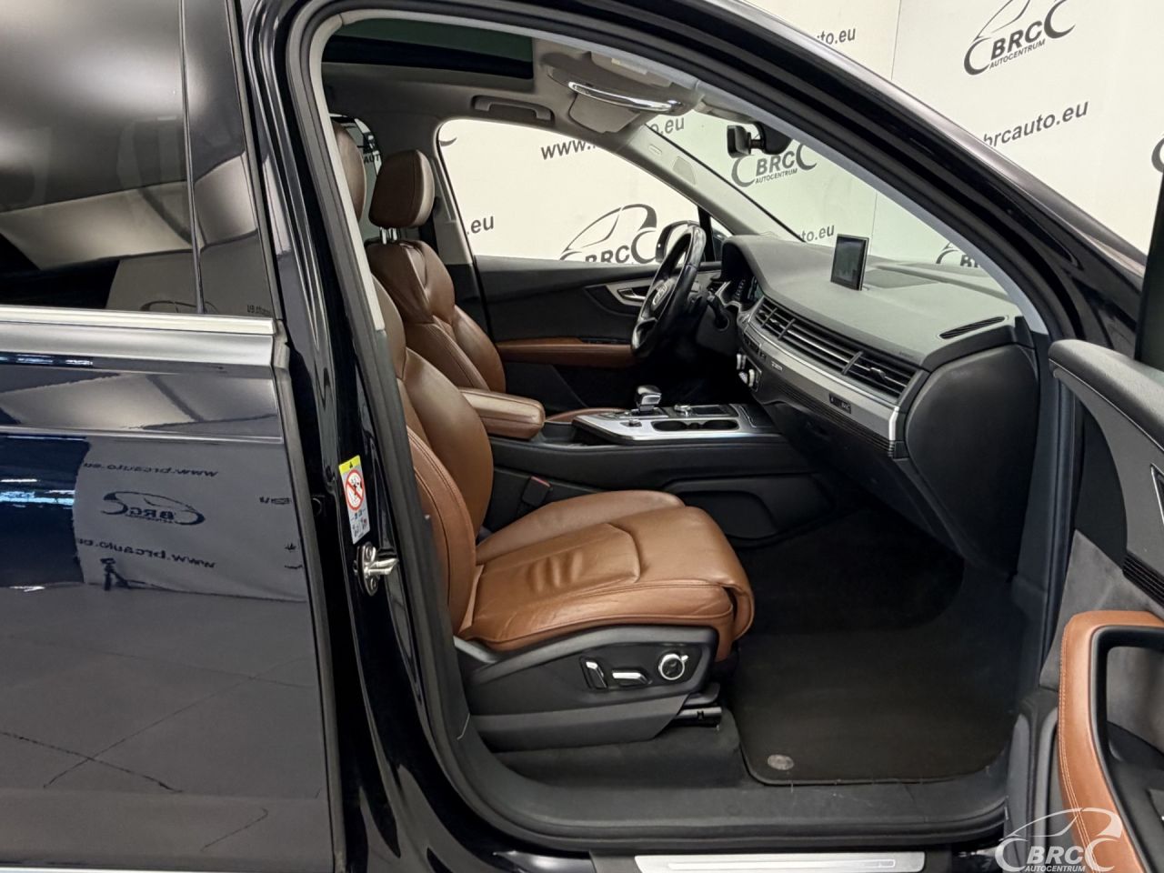 Audi Q7 | 3