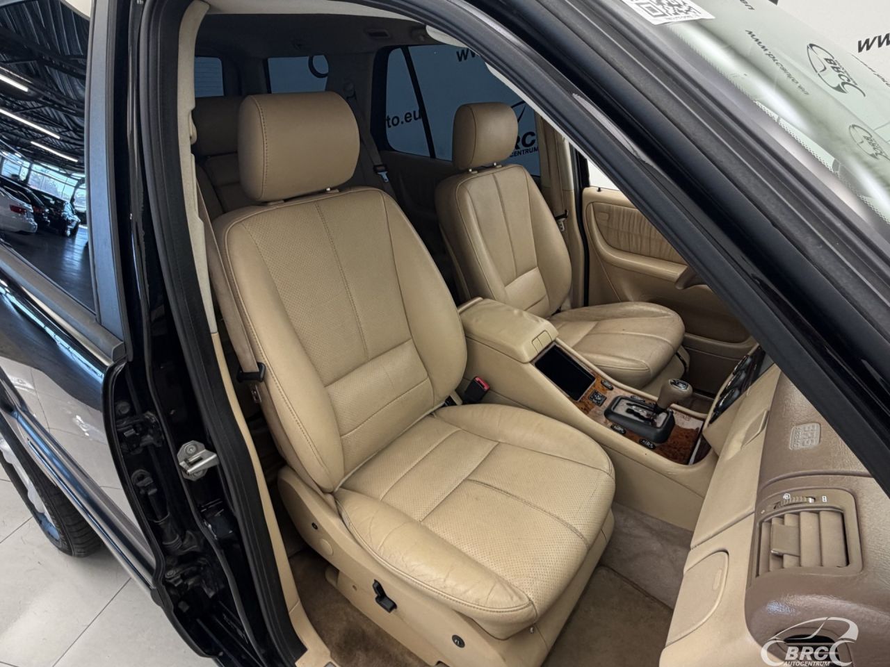 Mercedes-Benz ML270 | 6