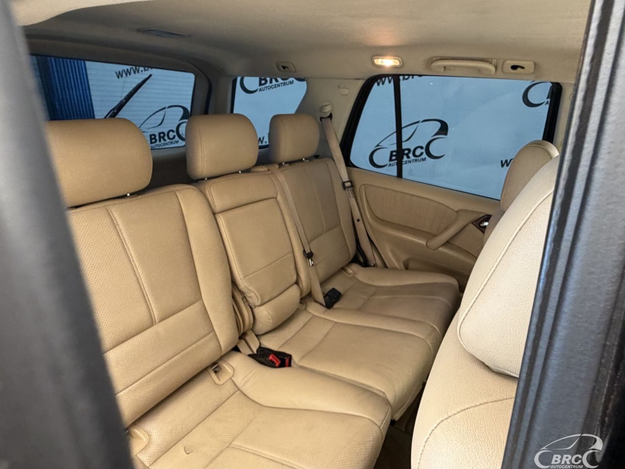 Mercedes-Benz ML270 | 10