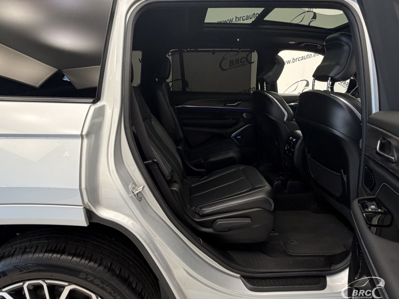Jeep Grand Cherokee | 12