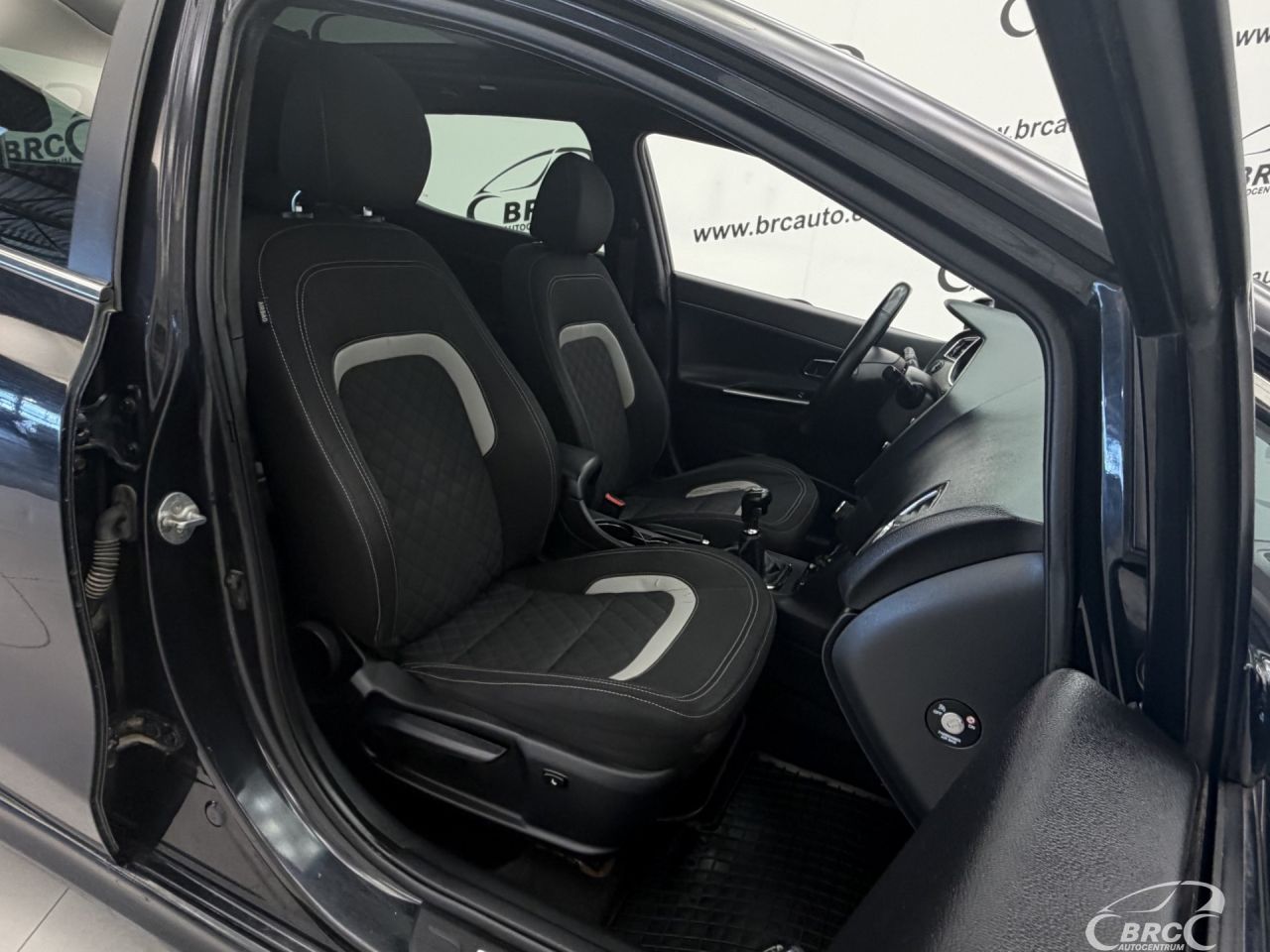 Kia Cee'd | 6