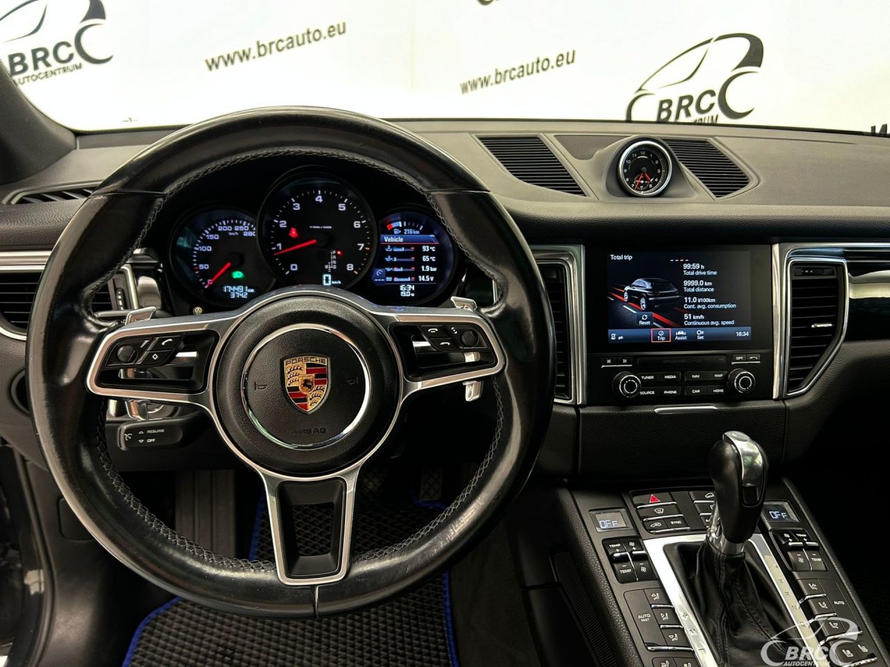 Porsche Macan | 10
