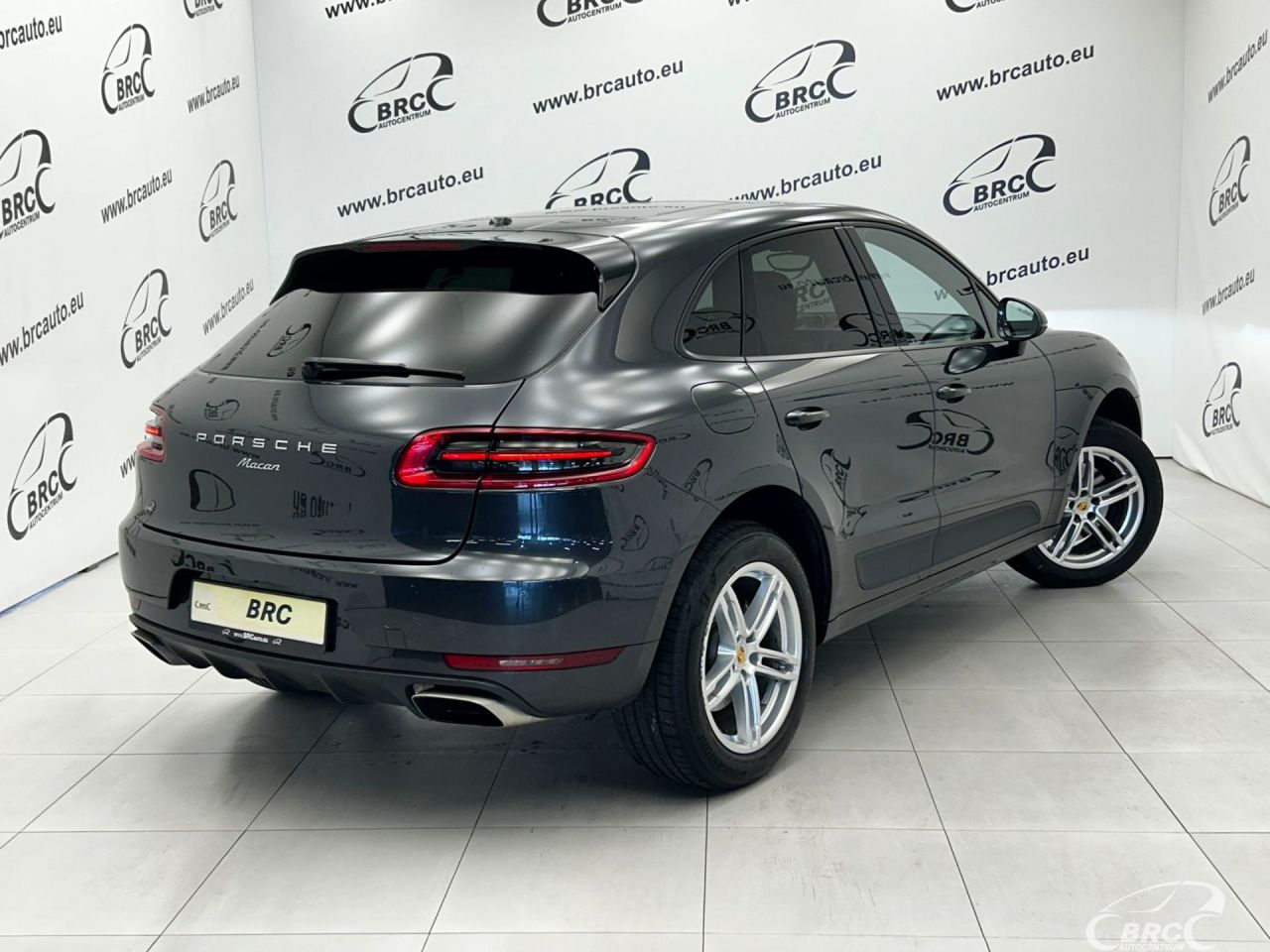Porsche Macan | 1