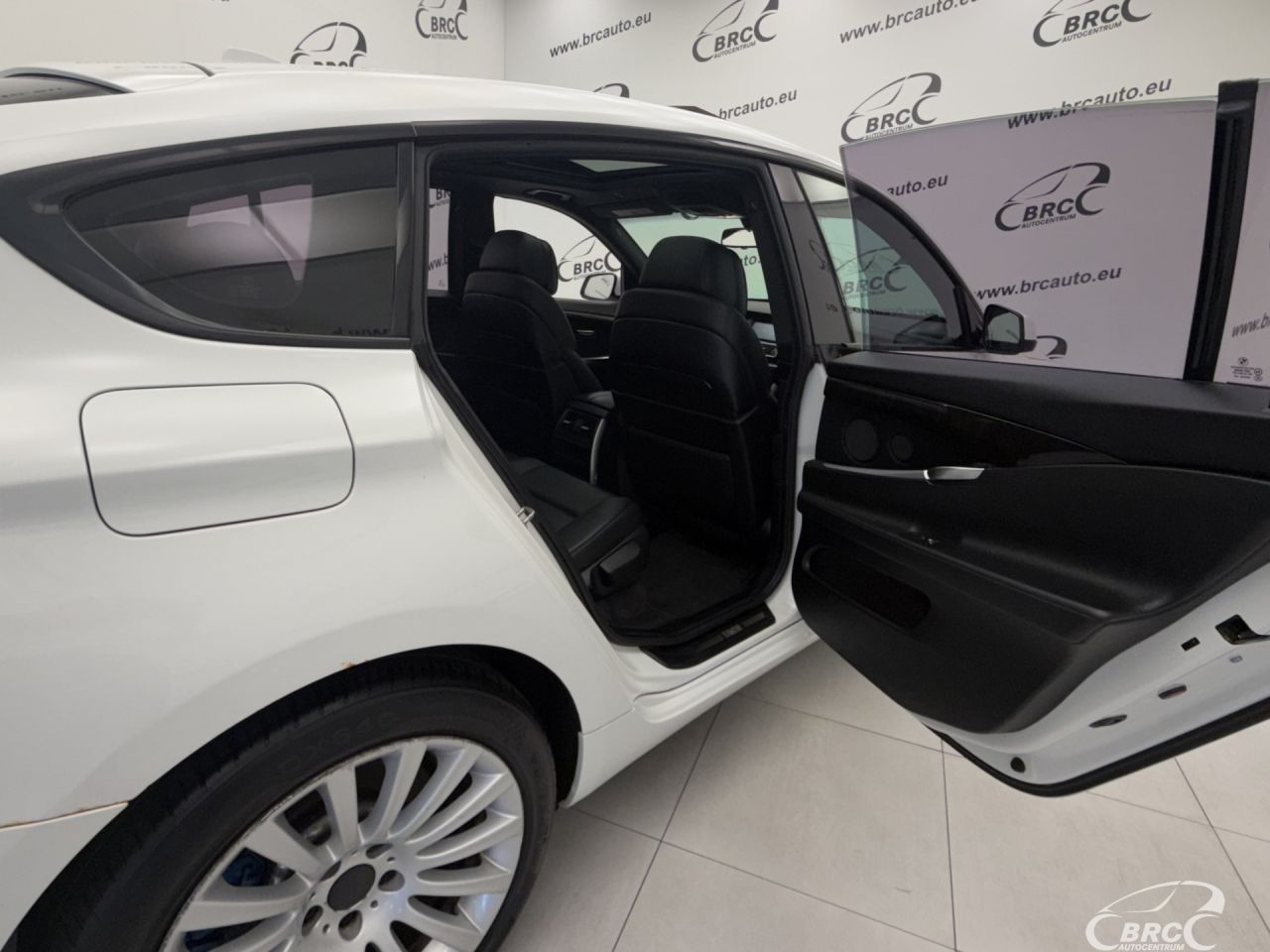 BMW 535 | 12