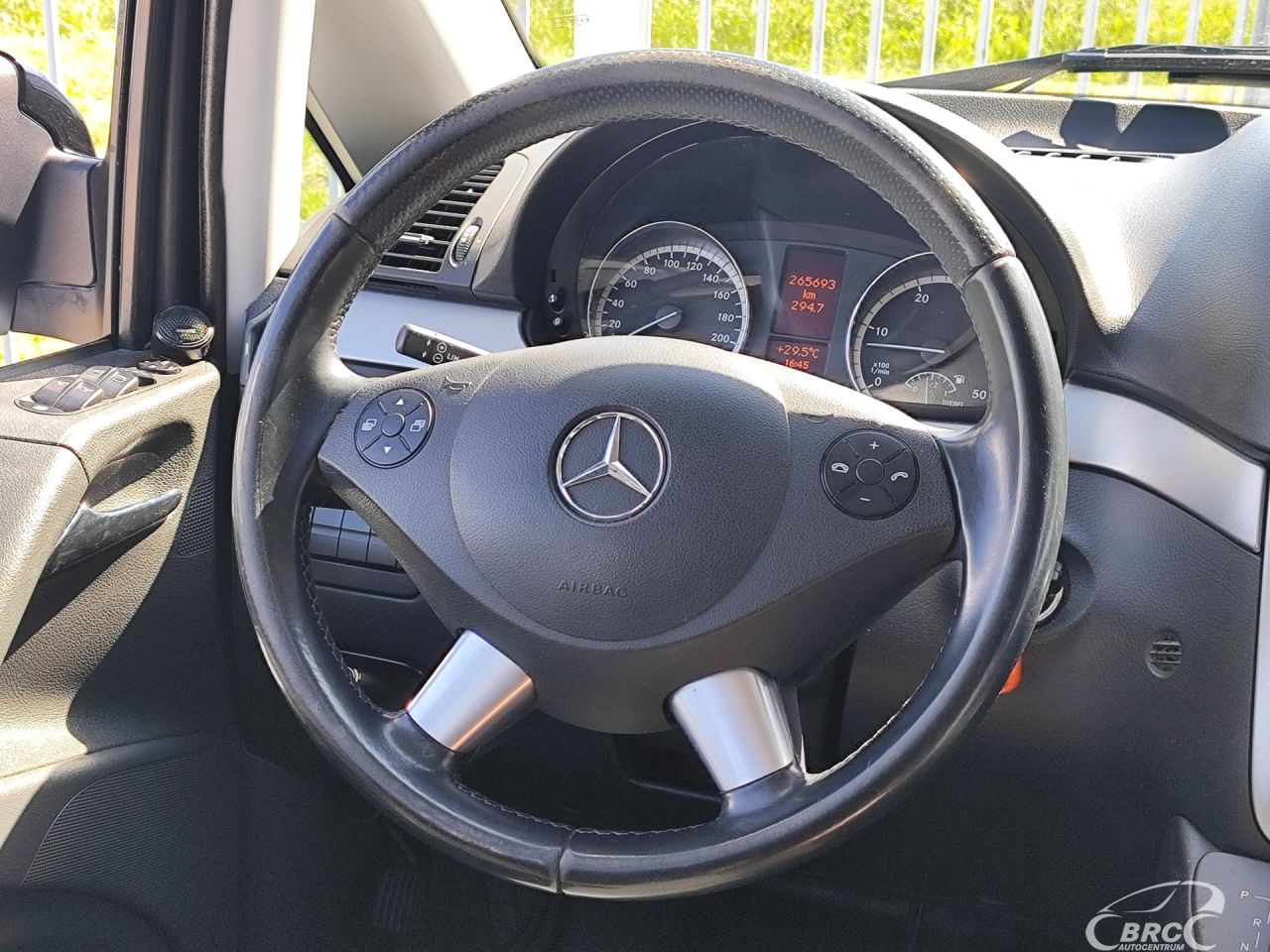 Mercedes-Benz Vito | 13