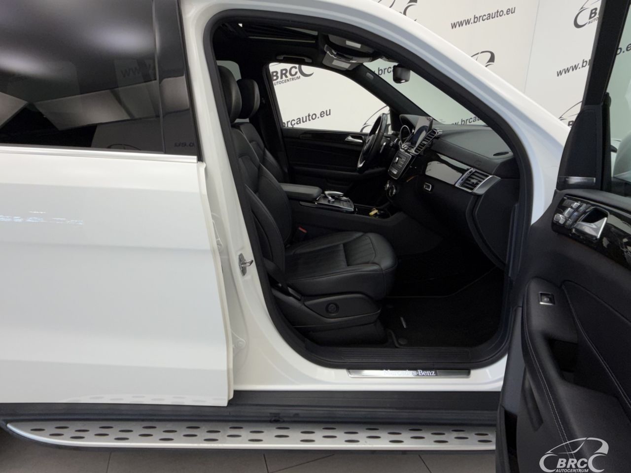 Mercedes-Benz GLS450 | 3