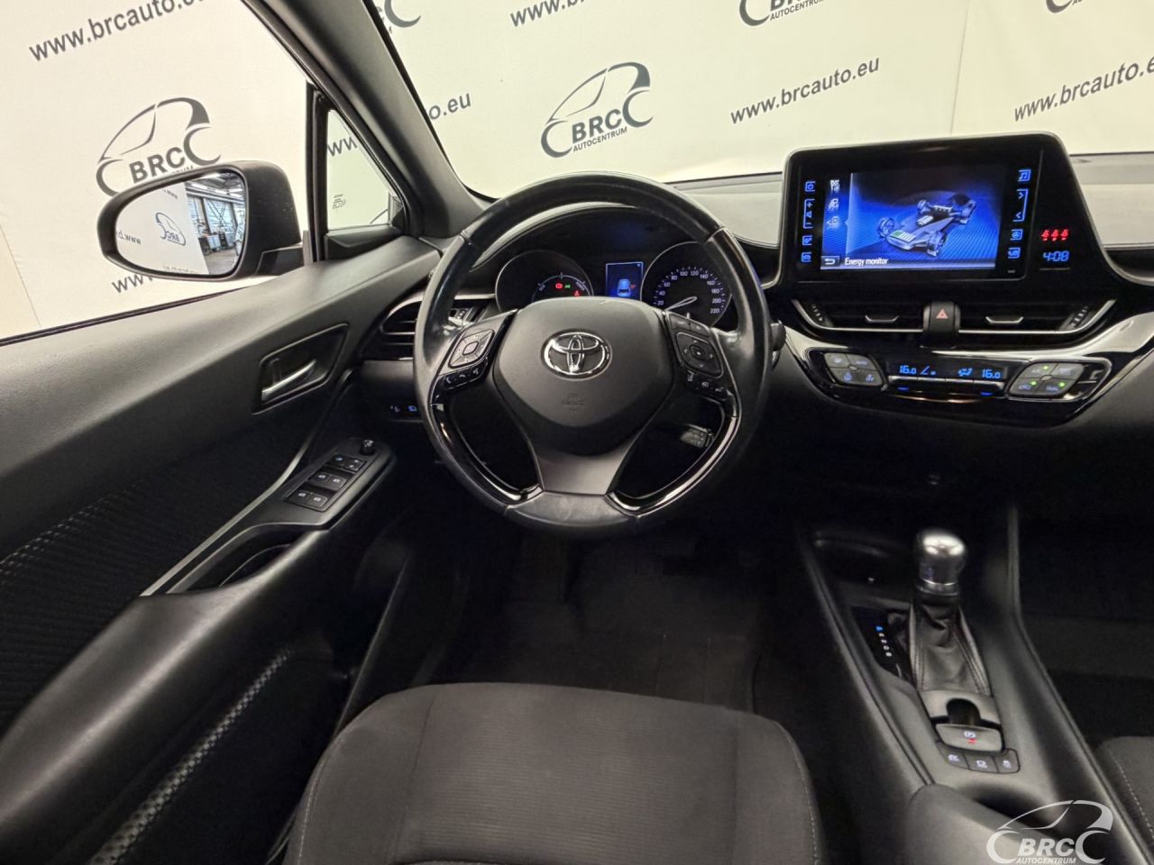Toyota C-HR | 12