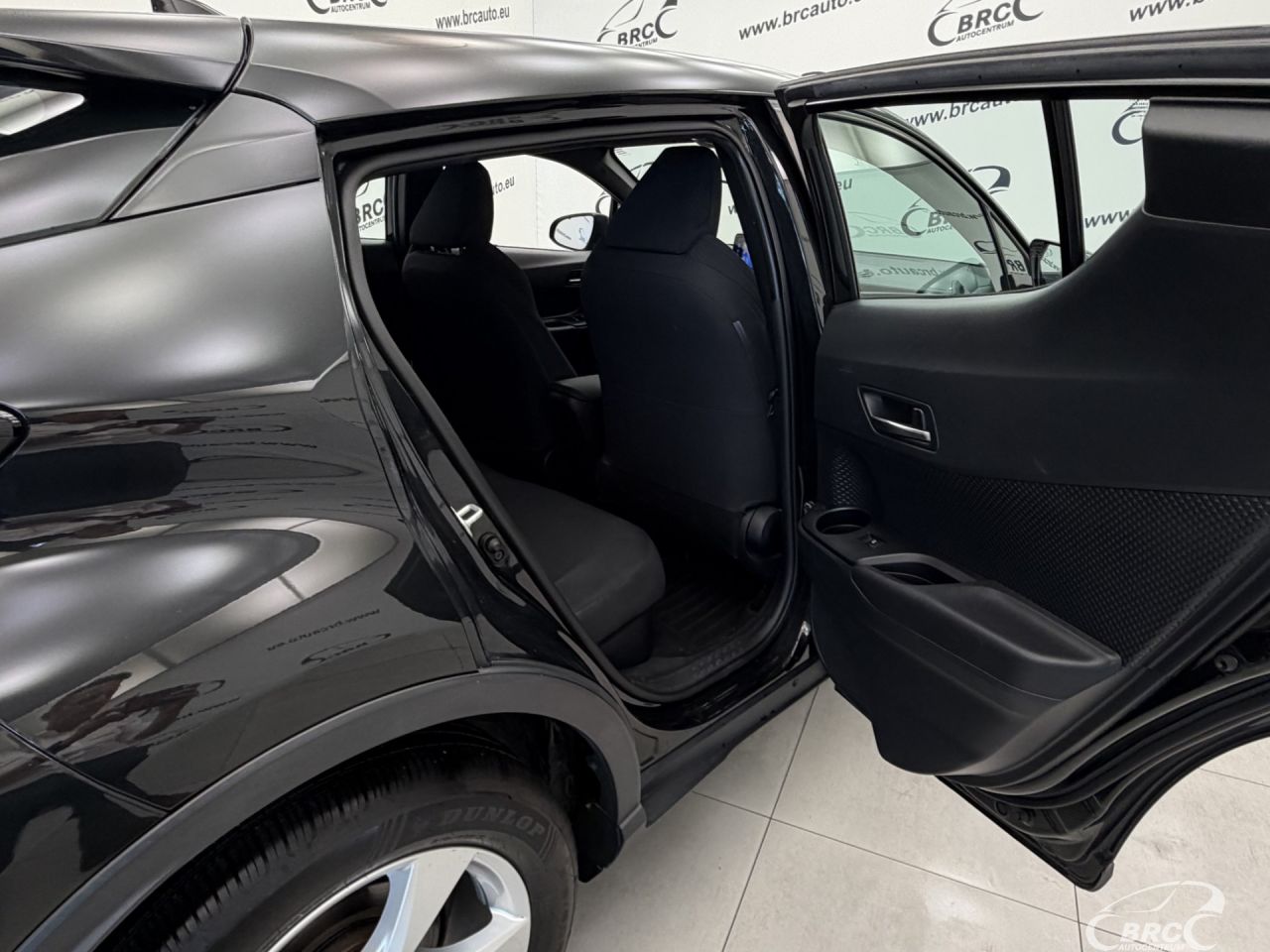 Toyota C-HR | 11
