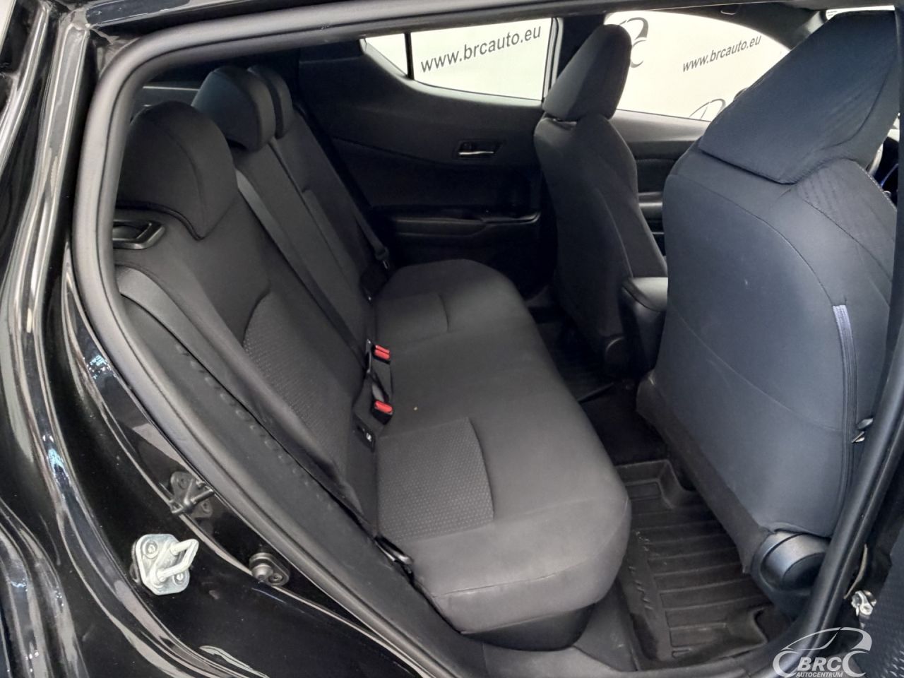Toyota C-HR | 9
