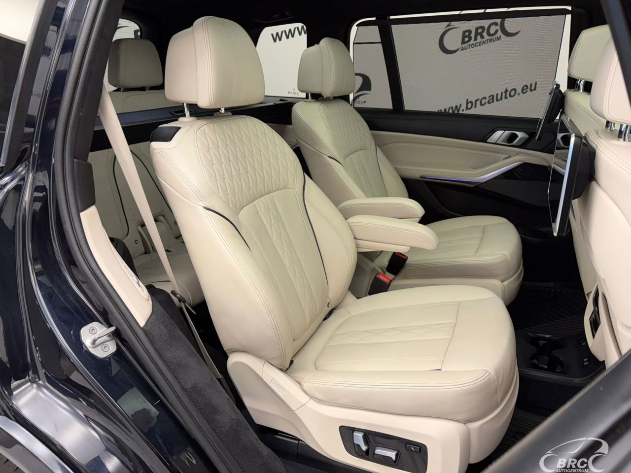 BMW X7 | 9